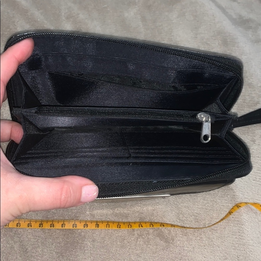Authentic KC Reaction Wallet - Picture 5 of 8